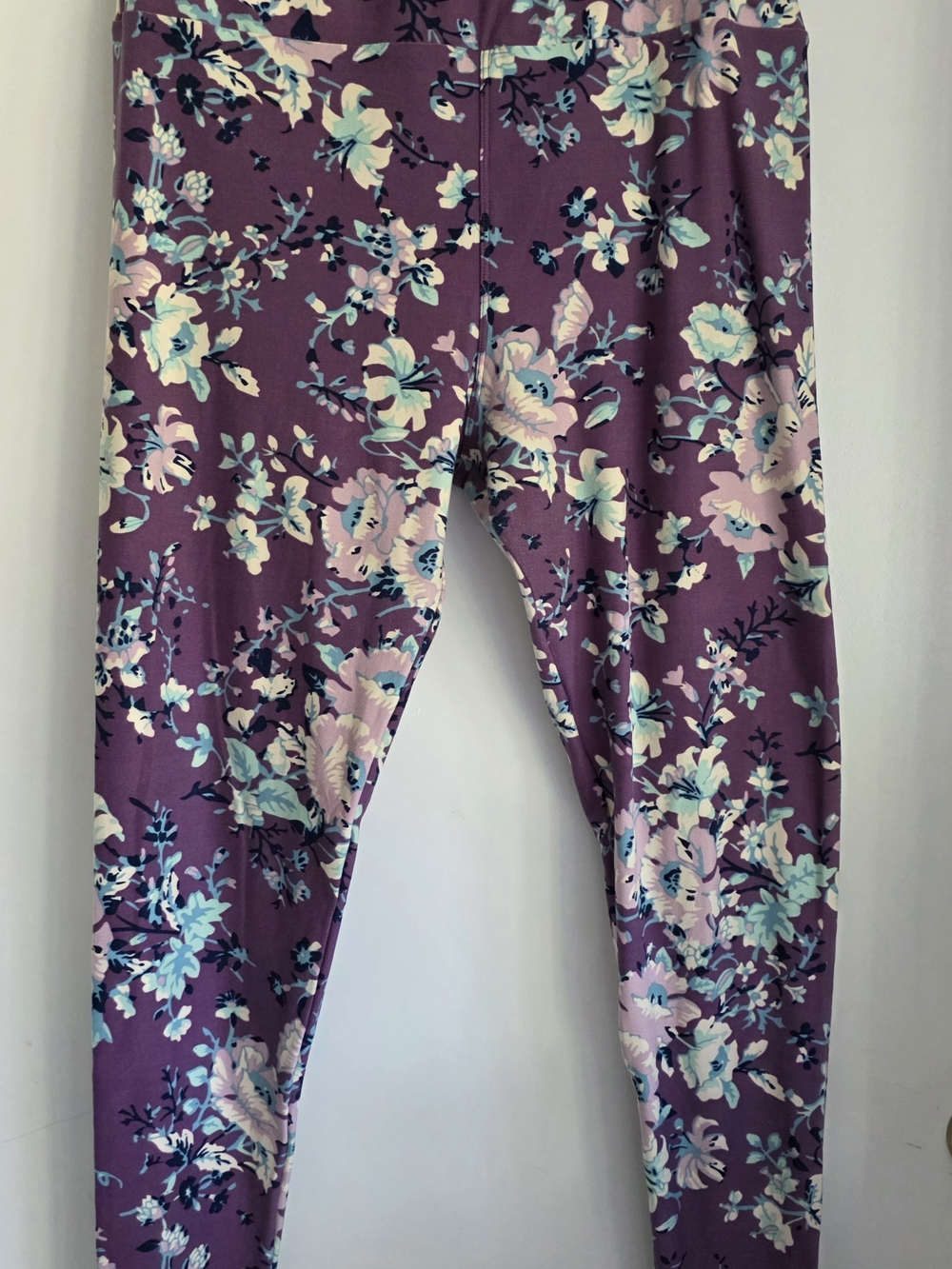 LuLaRoe Floral Leggings in Purple with Pastel Accents TC